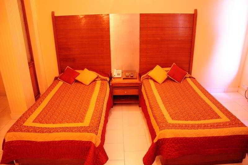 Regale Inn Nowe Delhi Zewnętrze zdjęcie